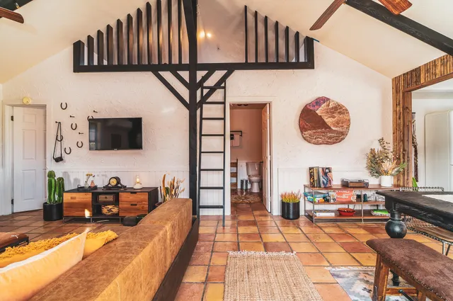 $995,000 | 5177 Roy Rogers Road, Pioneertown, CA 92268