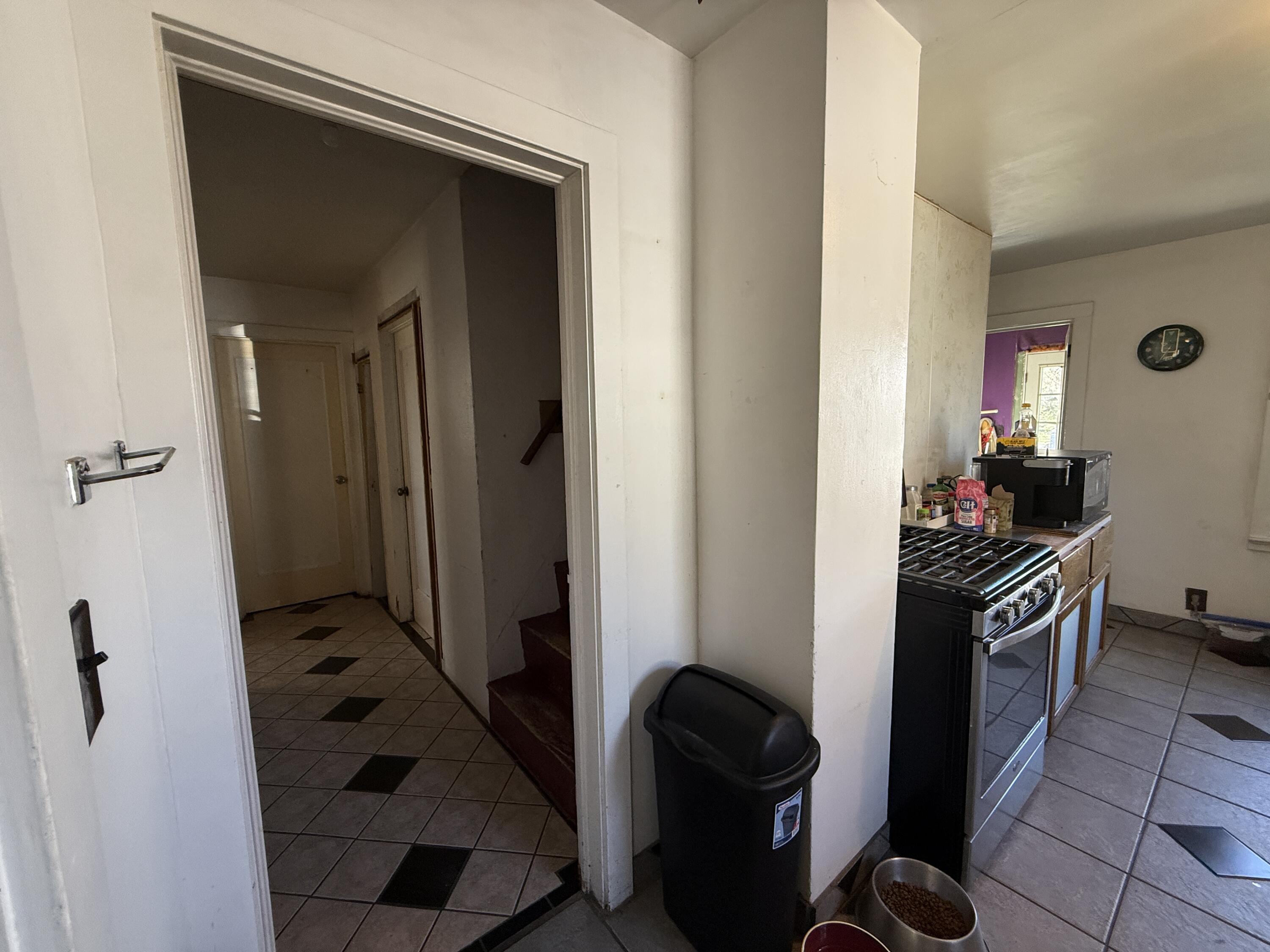 1740 Riverside Drive Klamath Falls, OR 97601 - Photo 8 of 30 08