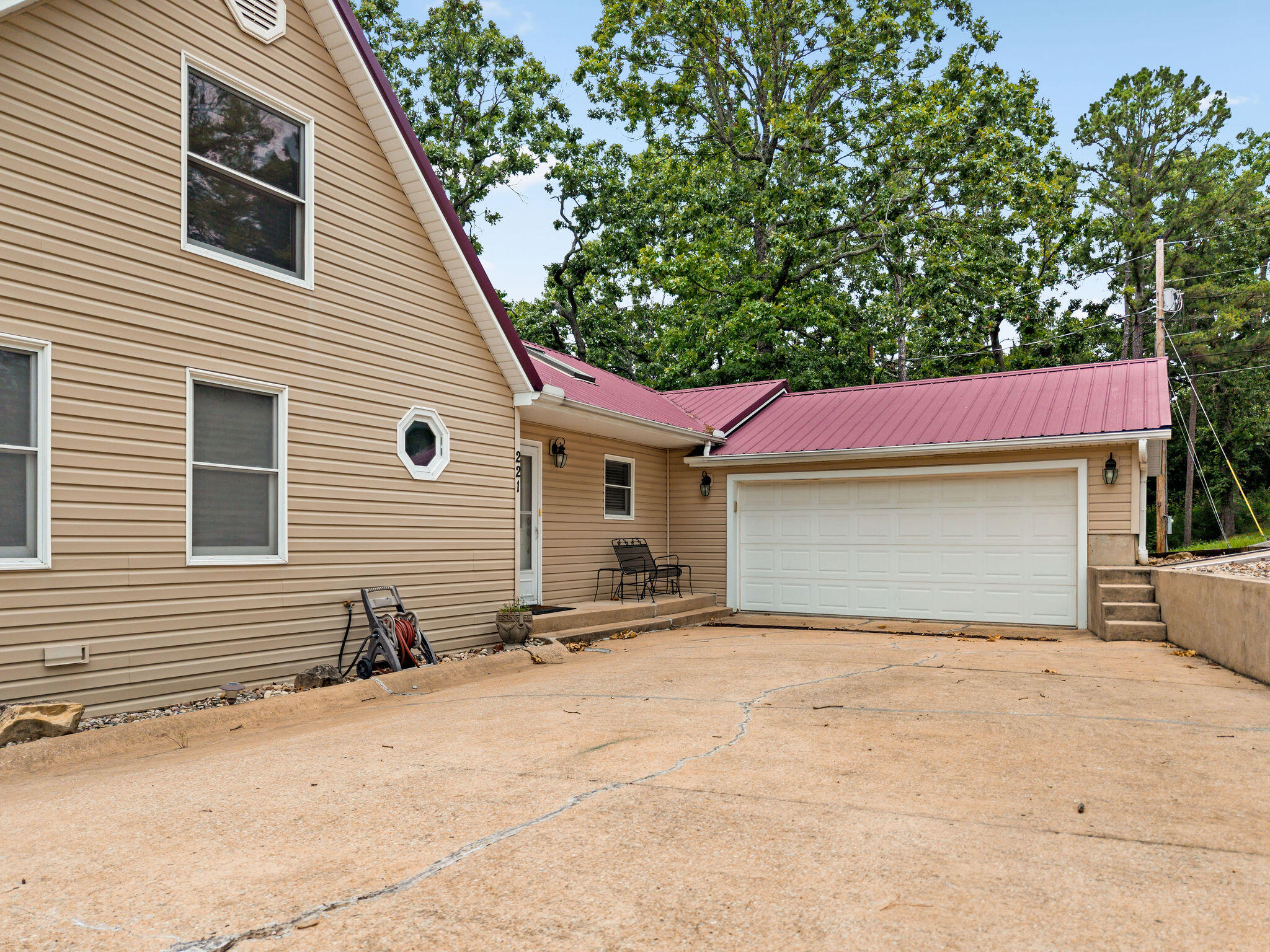 221 Stump Hollow Lane Reeds Spring, MO 65737 - Photo 33 of 39 DJI_20260607120441_0122_D_1
