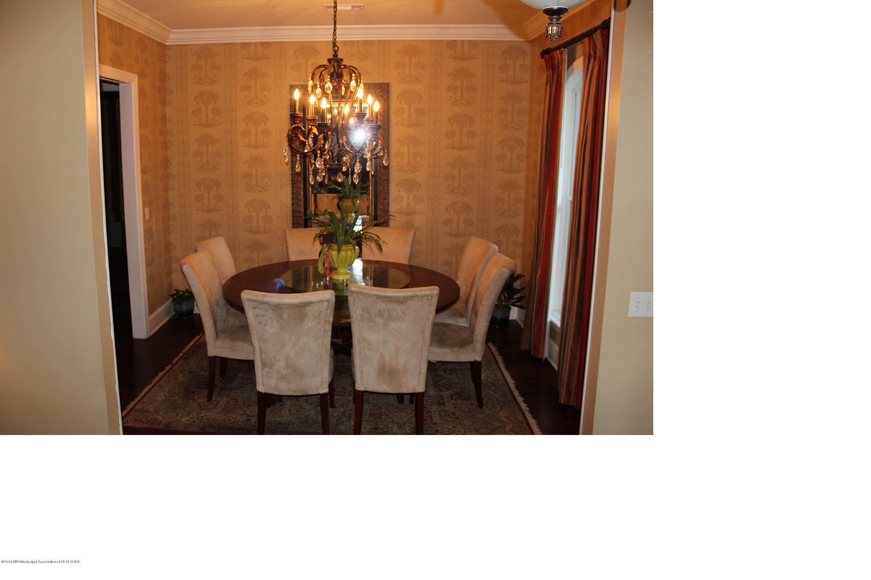 953 Ranchette Acres Batesville, MS 38606 - Photo 5 of 24 953 Ranchette 5 Dining room
