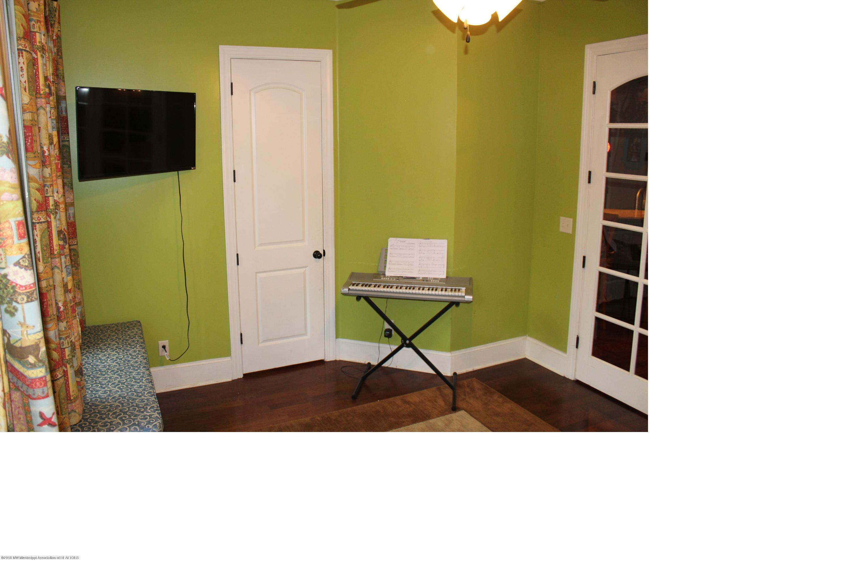 953 Ranchette Acres Batesville, MS 38606 - Photo 8 of 24 953 Ranchette 8 Playroom 3
