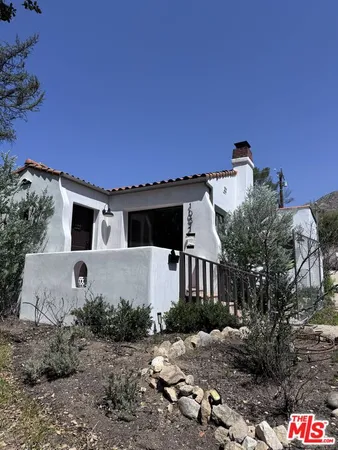 $870,000 | 1031 Wapello Street, Altadena, CA 91001