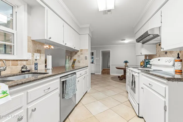 $269,000 | 405 Elmwood Drive, Lafayette, LA 70503