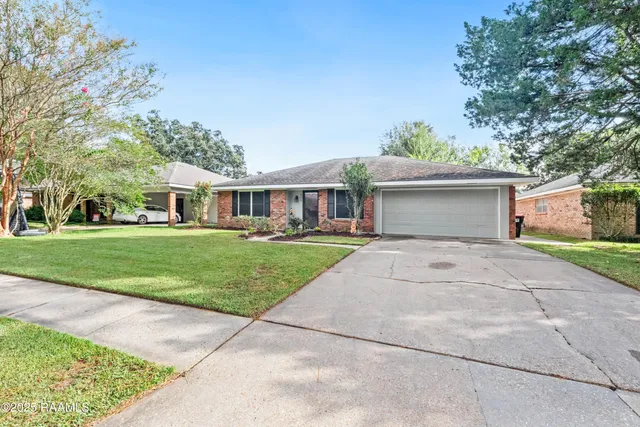 $269,000 | 405 Elmwood Drive, Lafayette, LA 70503