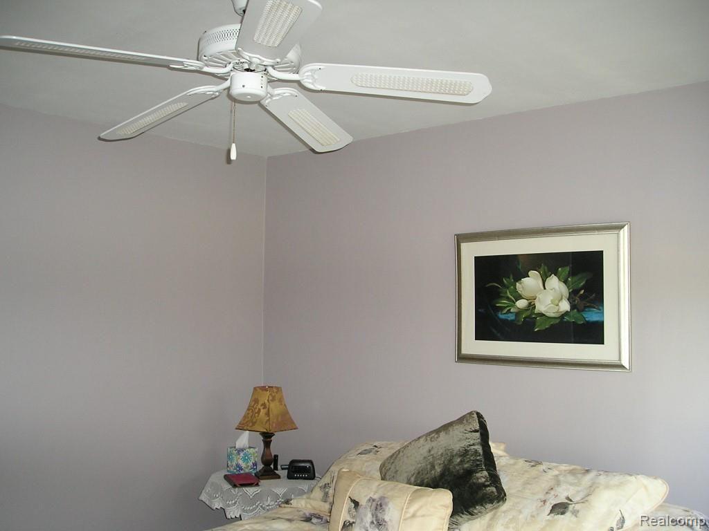 13845 Hough Road Allenton, MI 48002 - Photo 24 of 30 Bedroom