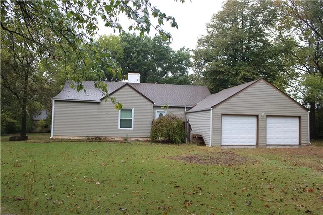 $224,000 | 1255 South 220th Street, Pittsburg, KS 66762