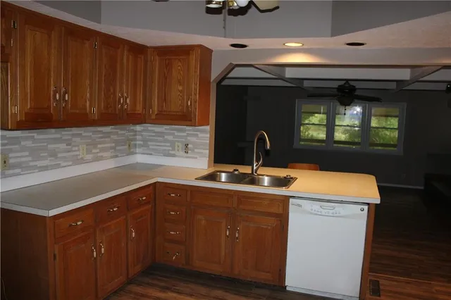 $224,000 | 1255 South 220th Street, Pittsburg, KS 66762