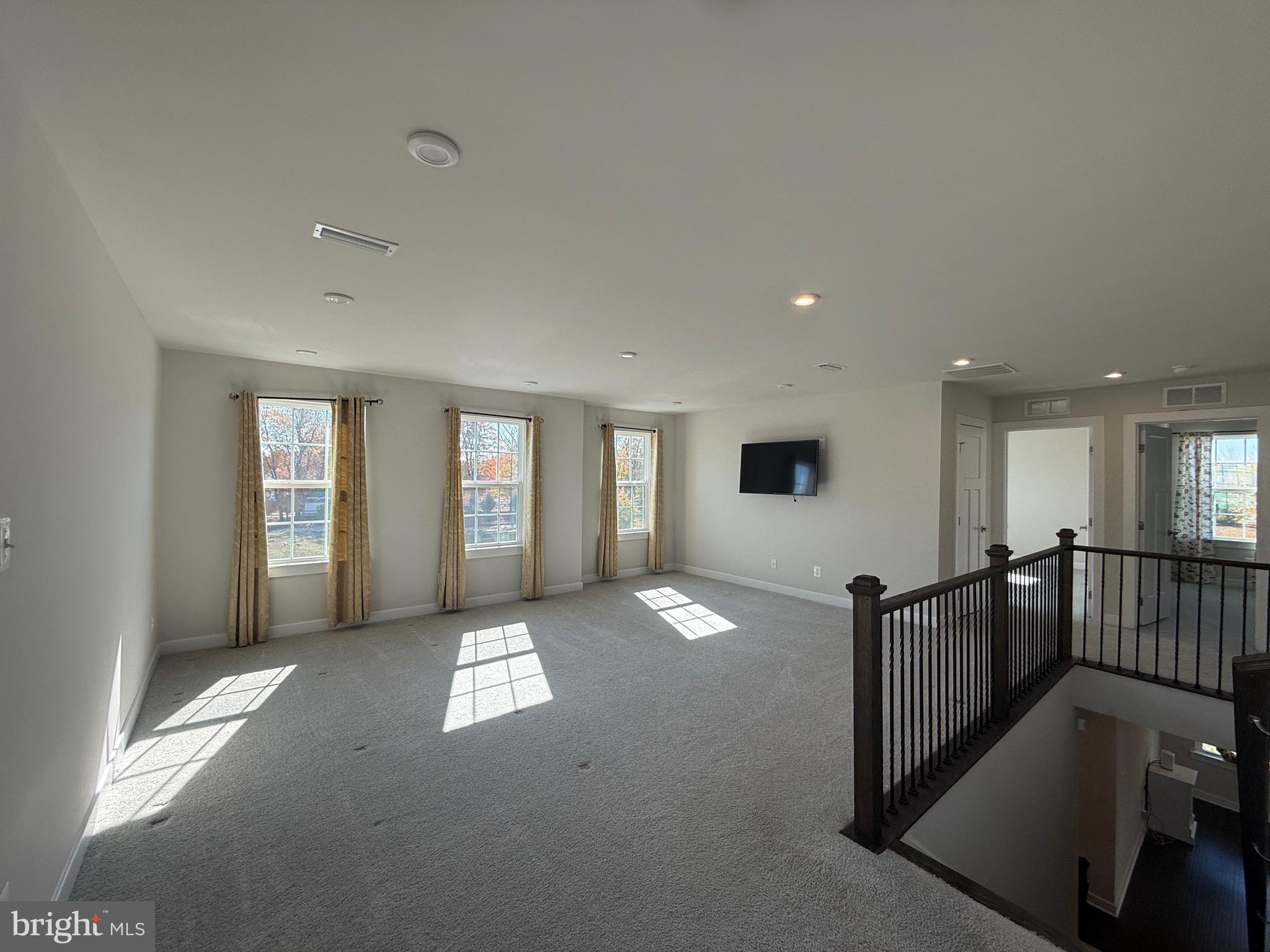440 Tree Of Heaven Way Newark, DE 19713 - Photo 9 of 27 a view of gallery with windows