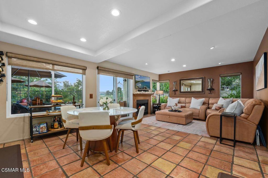 625 Galloping Hill Road Simi Valley, CA 93065 - Photo 18 of 49