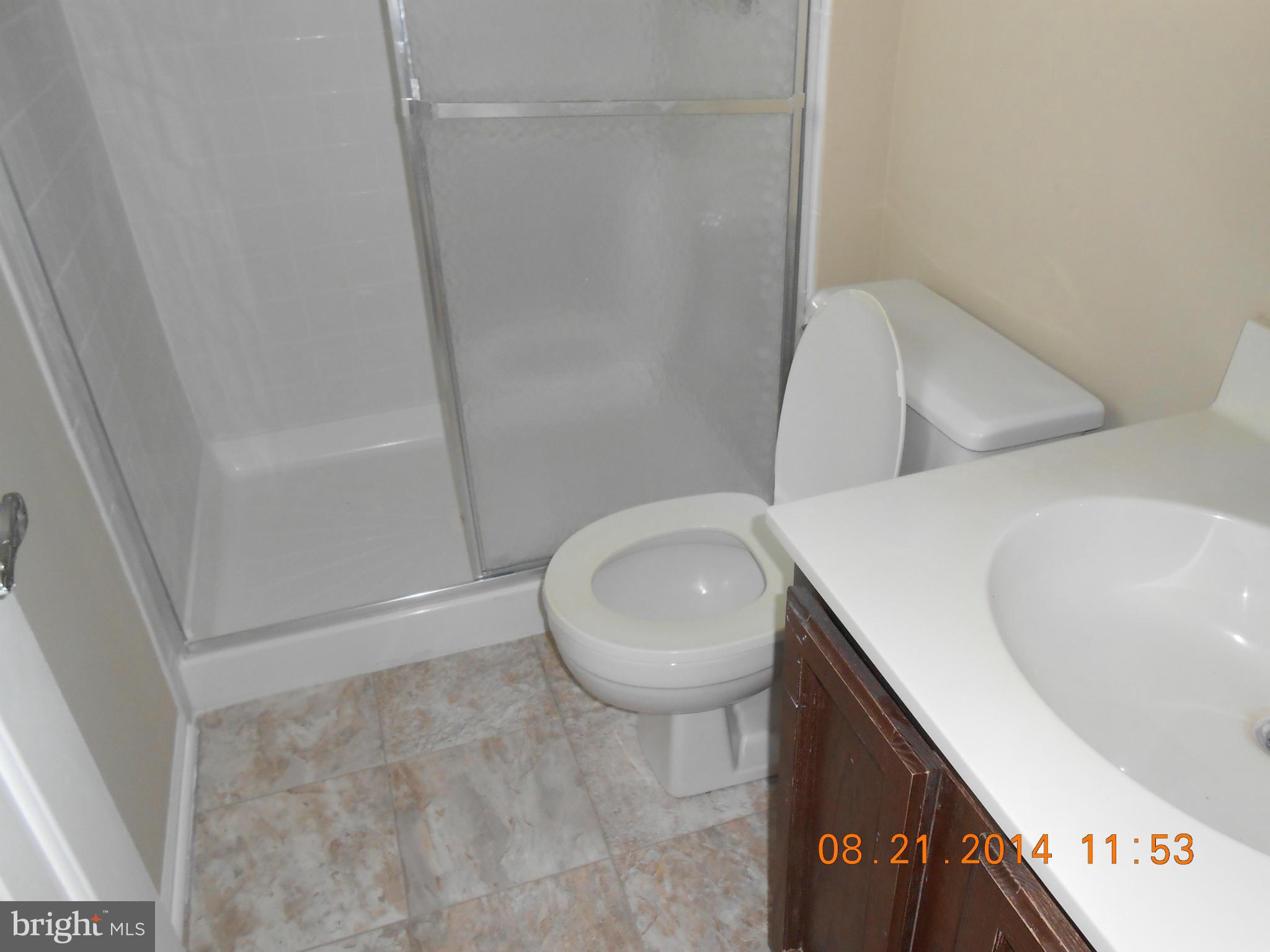 9603 Fort Foote Road Fort Washington, MD 20744 - Photo 8 of 14 Bath (Master)