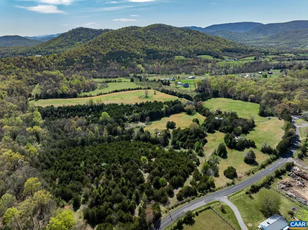 a picture of a park