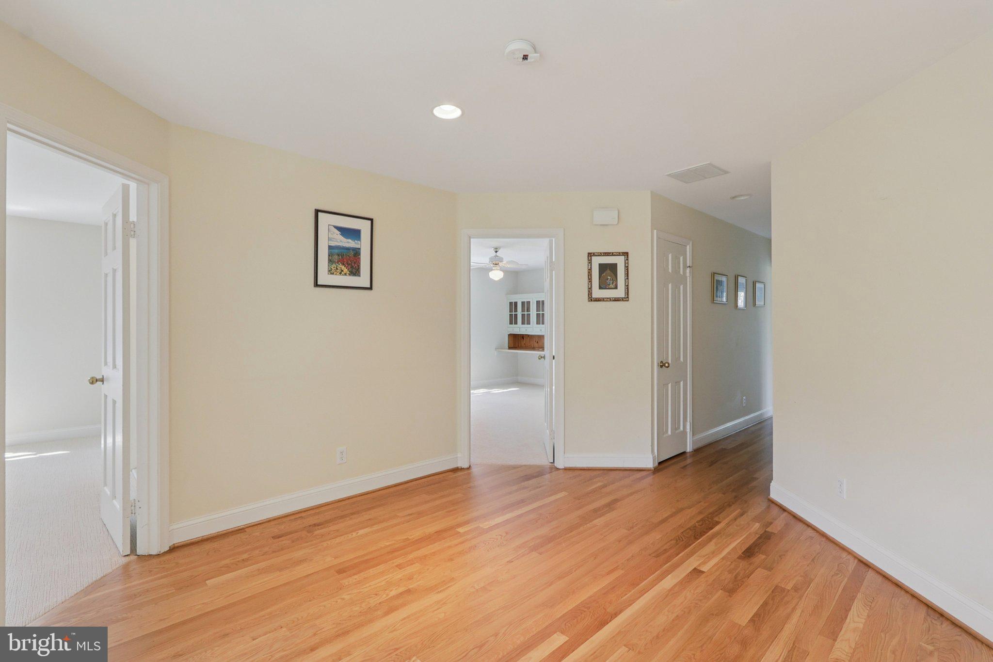 5602 Ogden Road Bethesda, MD 20816 - Photo 41 of 87 Upstairs center hall