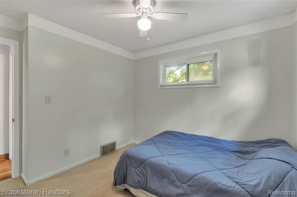 392 Winry Drive Rochester Hills, MI 48307 - Photo 17 of 35
