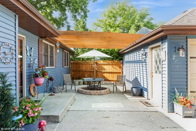 $329,900 | 18241 Gottschalk Avenue, Homewood, IL 60430