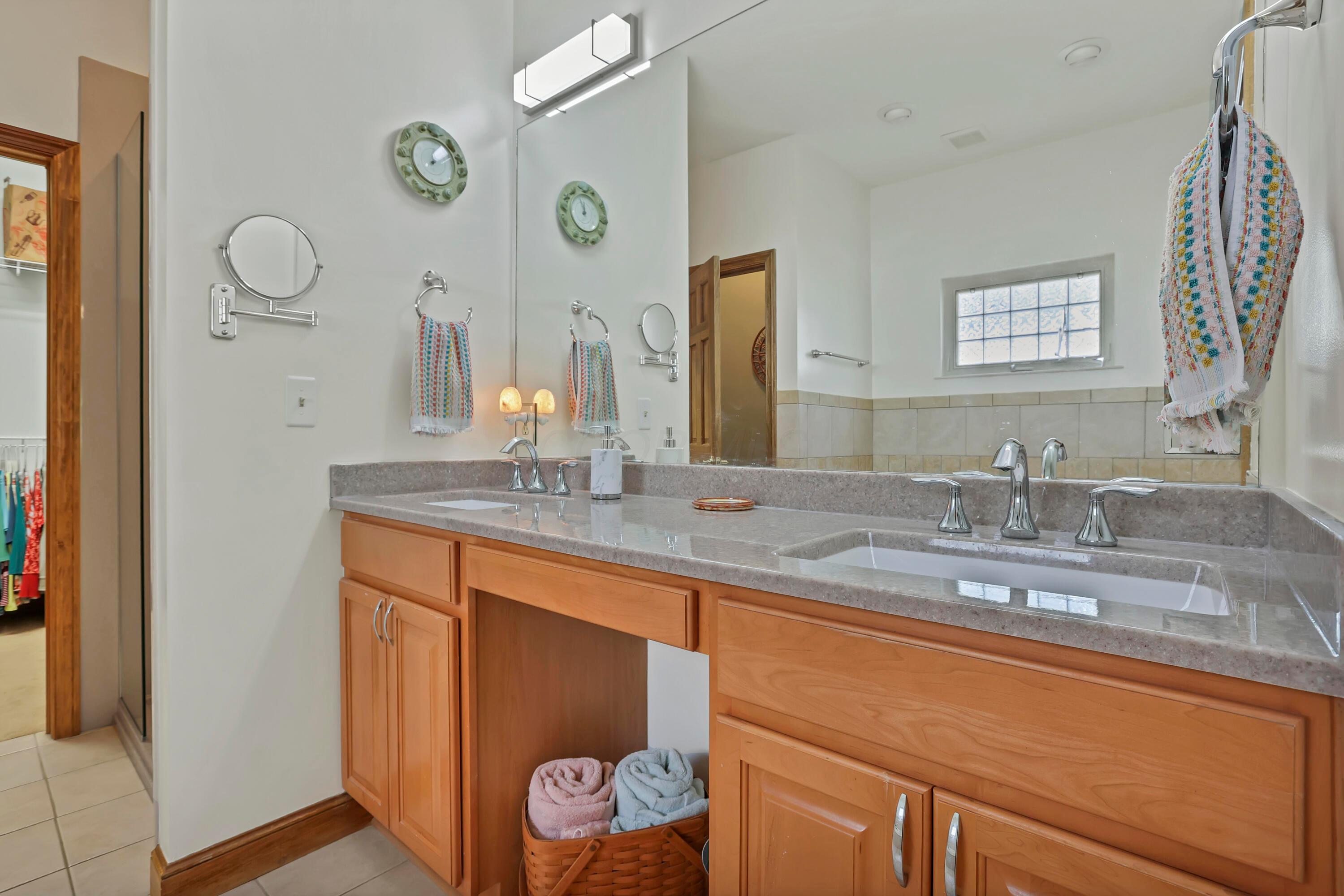 665 Cherrington Road Westerville, OH 43081 - Photo 23 of 60 34-print-G02A4731
