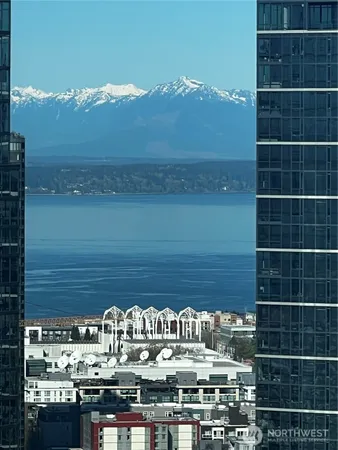 $2,995 | 1808 Minor Avenue, Unit 3706, Seattle, WA 98101