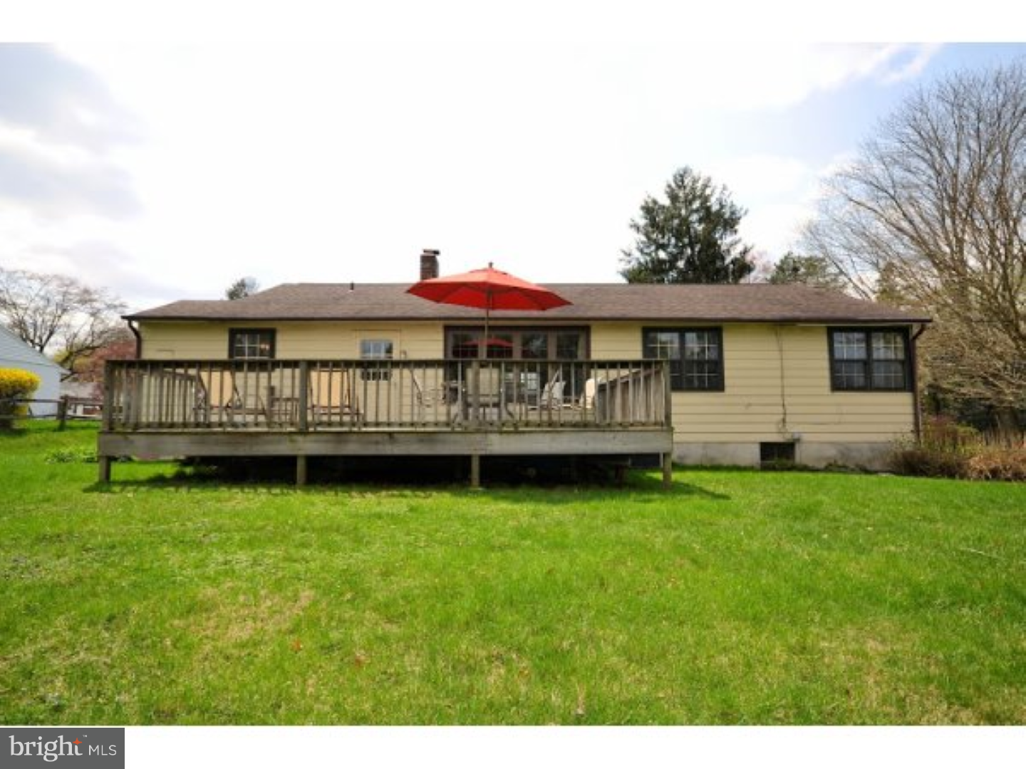 1007 East Heather Road Oreland, PA 19075 - Photo 18 of 18 Exterior Back