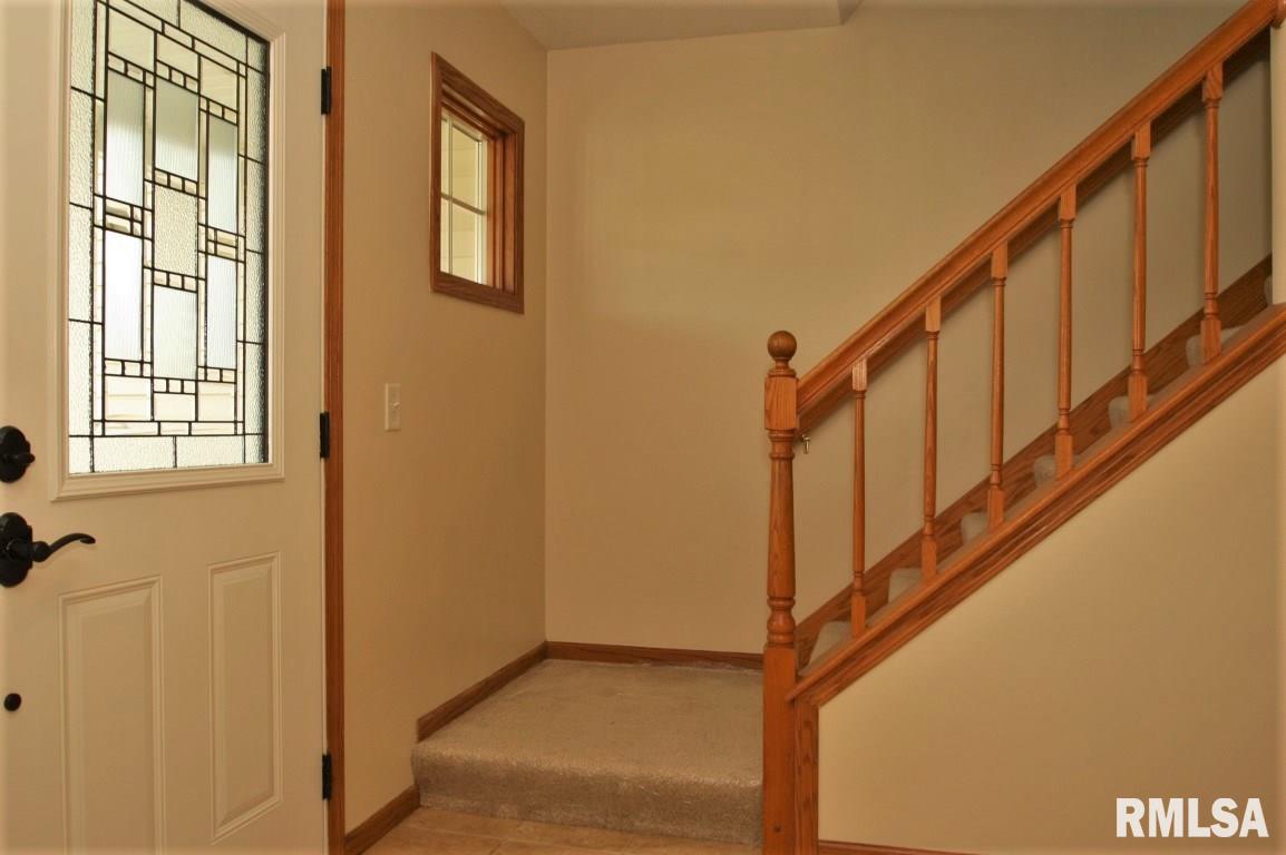 5260 Remington Road Bettendorf, IA 52722 - Photo 11 of 31 Gallery Image 11