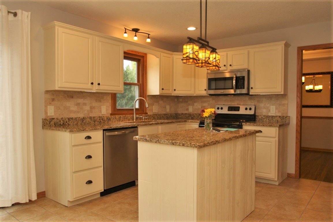 5260 Remington Road Bettendorf, IA 52722 - Photo 14 of 31 Gallery Image 14