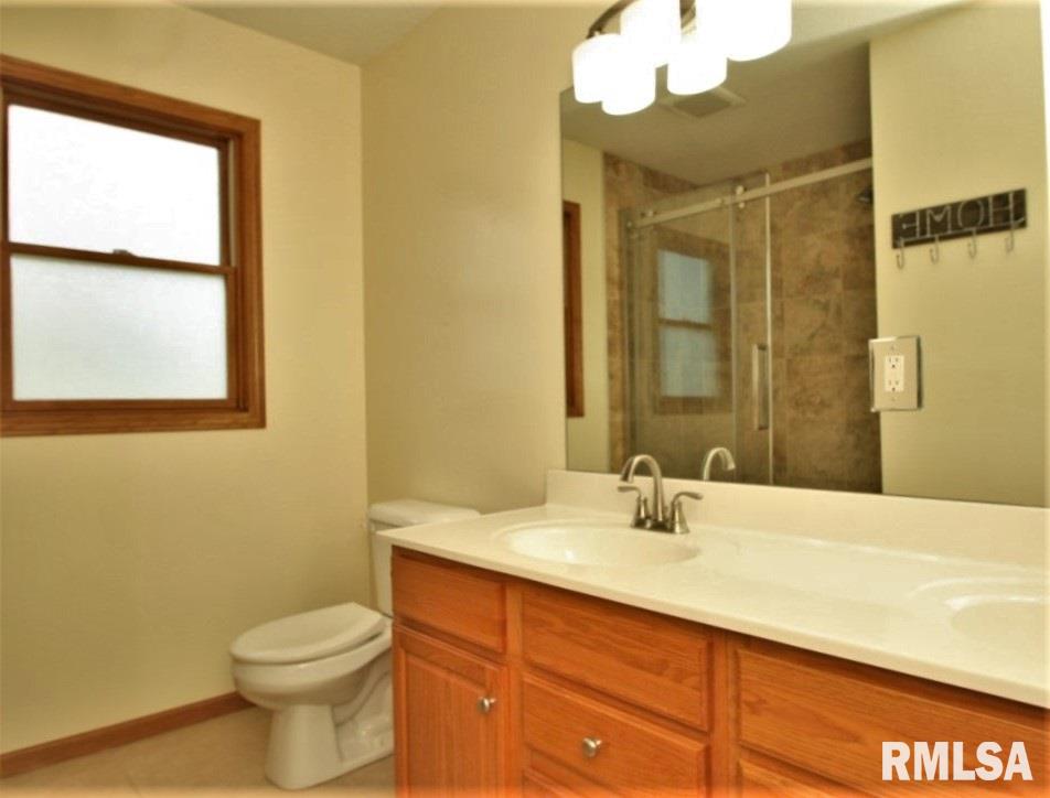 5260 Remington Road Bettendorf, IA 52722 - Photo 21 of 31 Gallery Image 21
