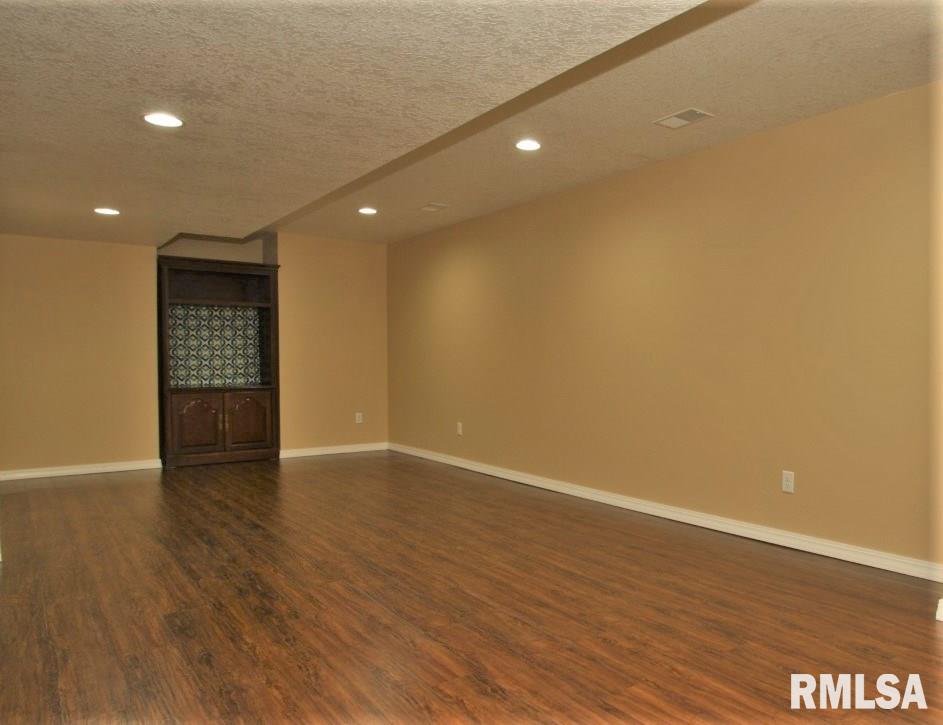 5260 Remington Road Bettendorf, IA 52722 - Photo 29 of 31 Gallery Image 29
