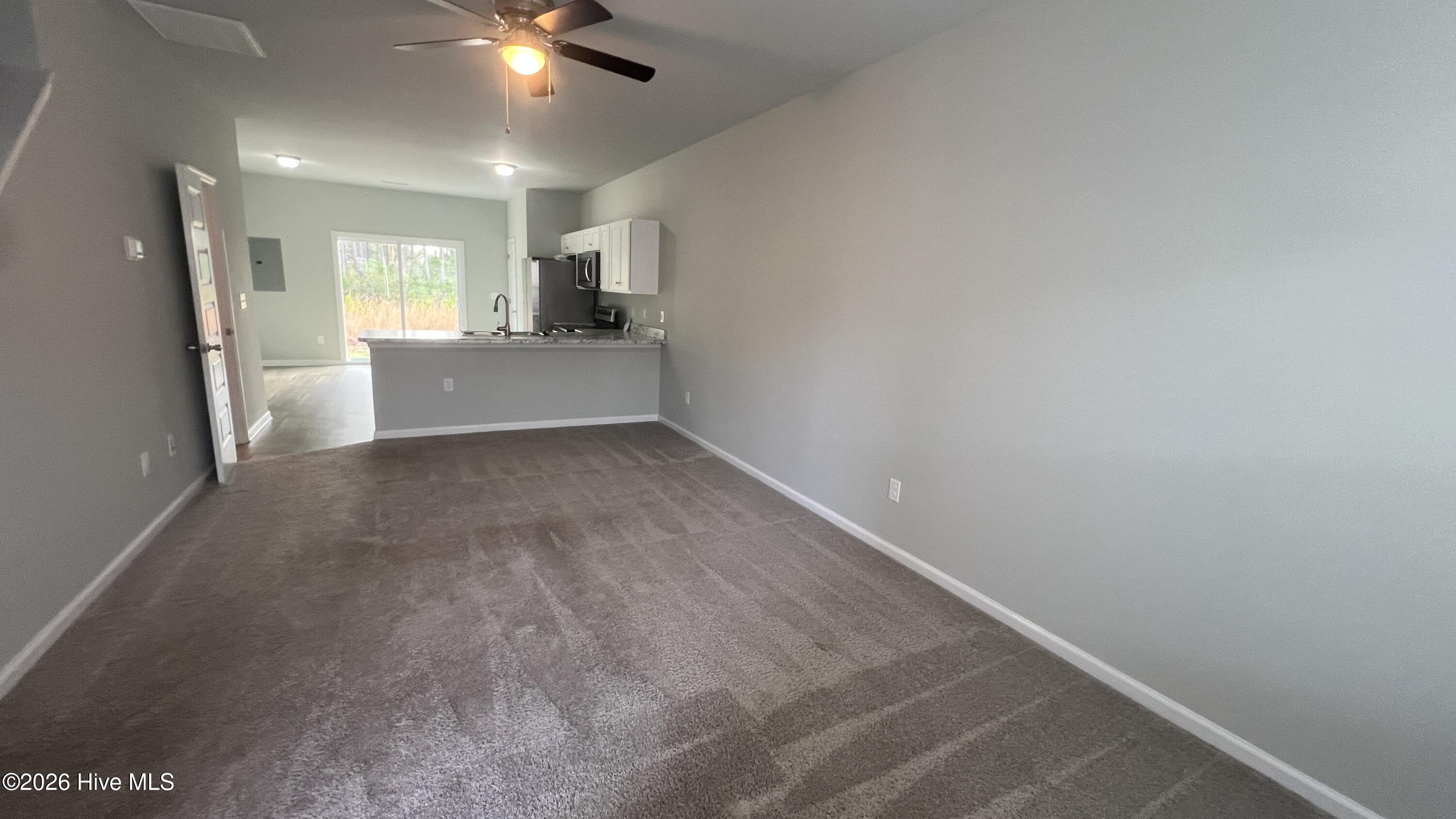 159 Buckhorn Avenue Holly Ridge, NC 28445 - Photo 2 of 17 IMG_1282