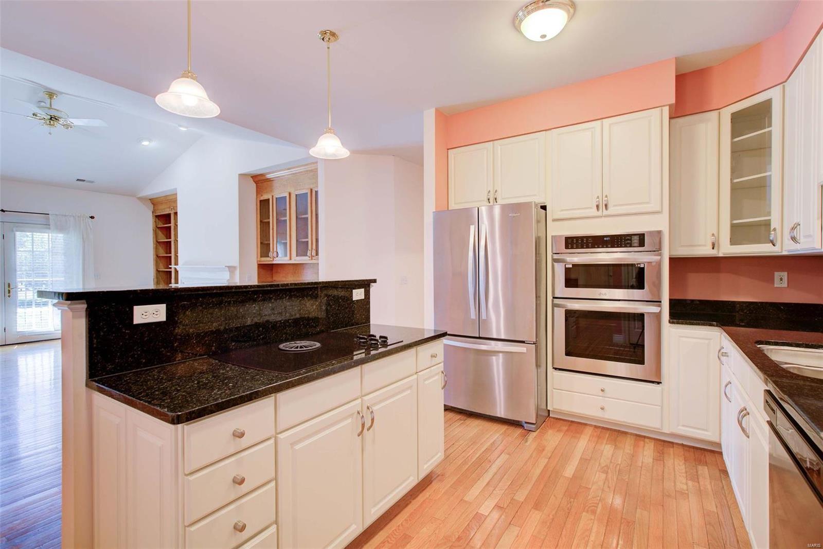 11293 Manchester Road, Unit 7 St. Louis, MO 63122 - Photo 5 of 21 Gallery Image 5