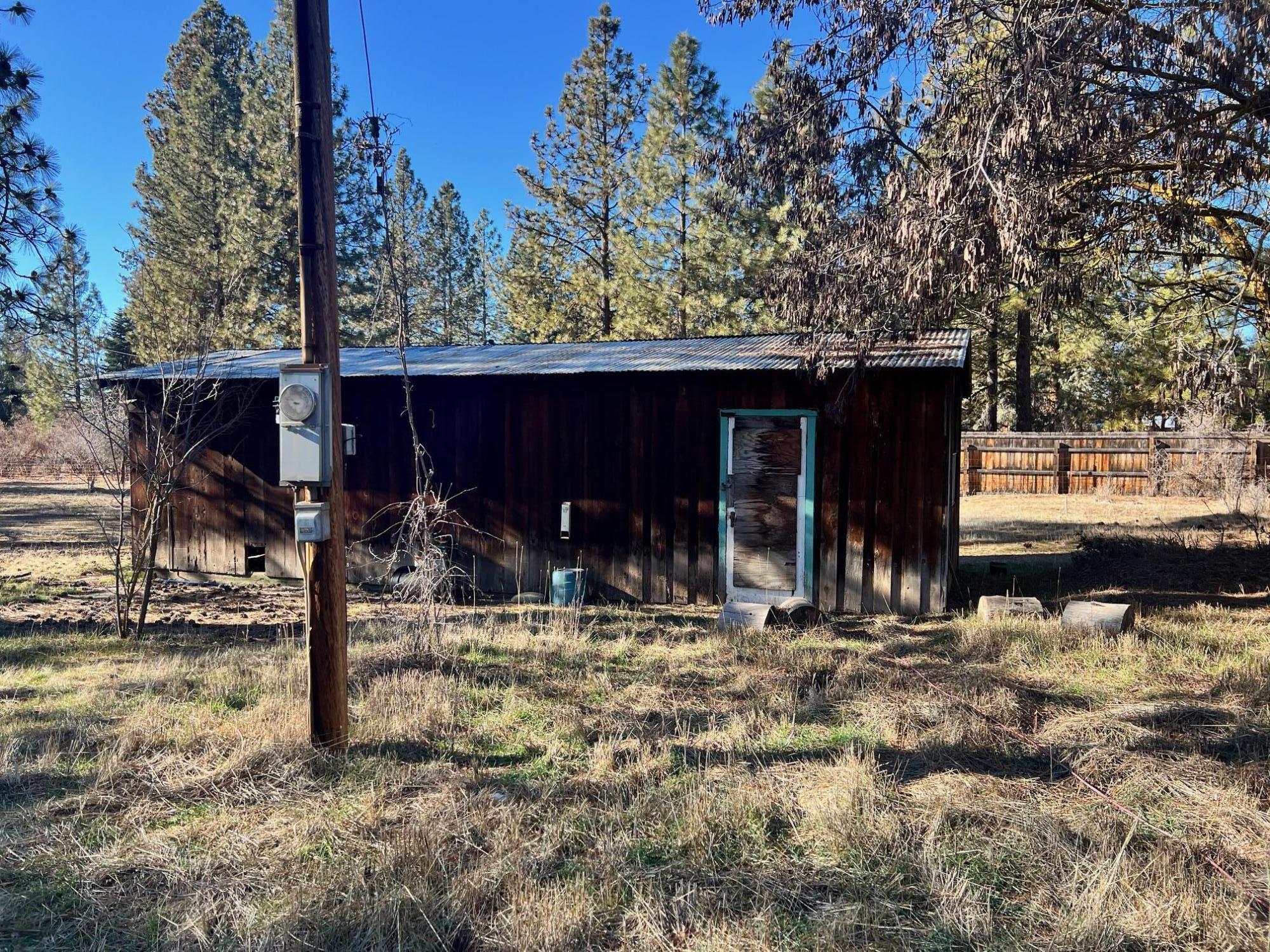 44944 Pittville Road McArthur, CA 96056 - Photo 5 of 6 outbuilding