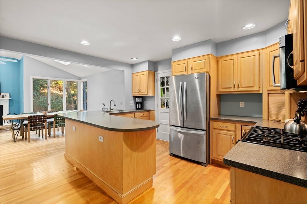 71 Moss Hill Road Boston, MA 02130 - Photo 3 of 30 Gallery Image 3
