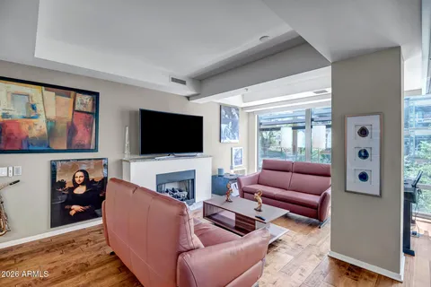 $695,000 | 7151 East Rancho Vista Drive, Unit 3005, Scottsdale, AZ 85251