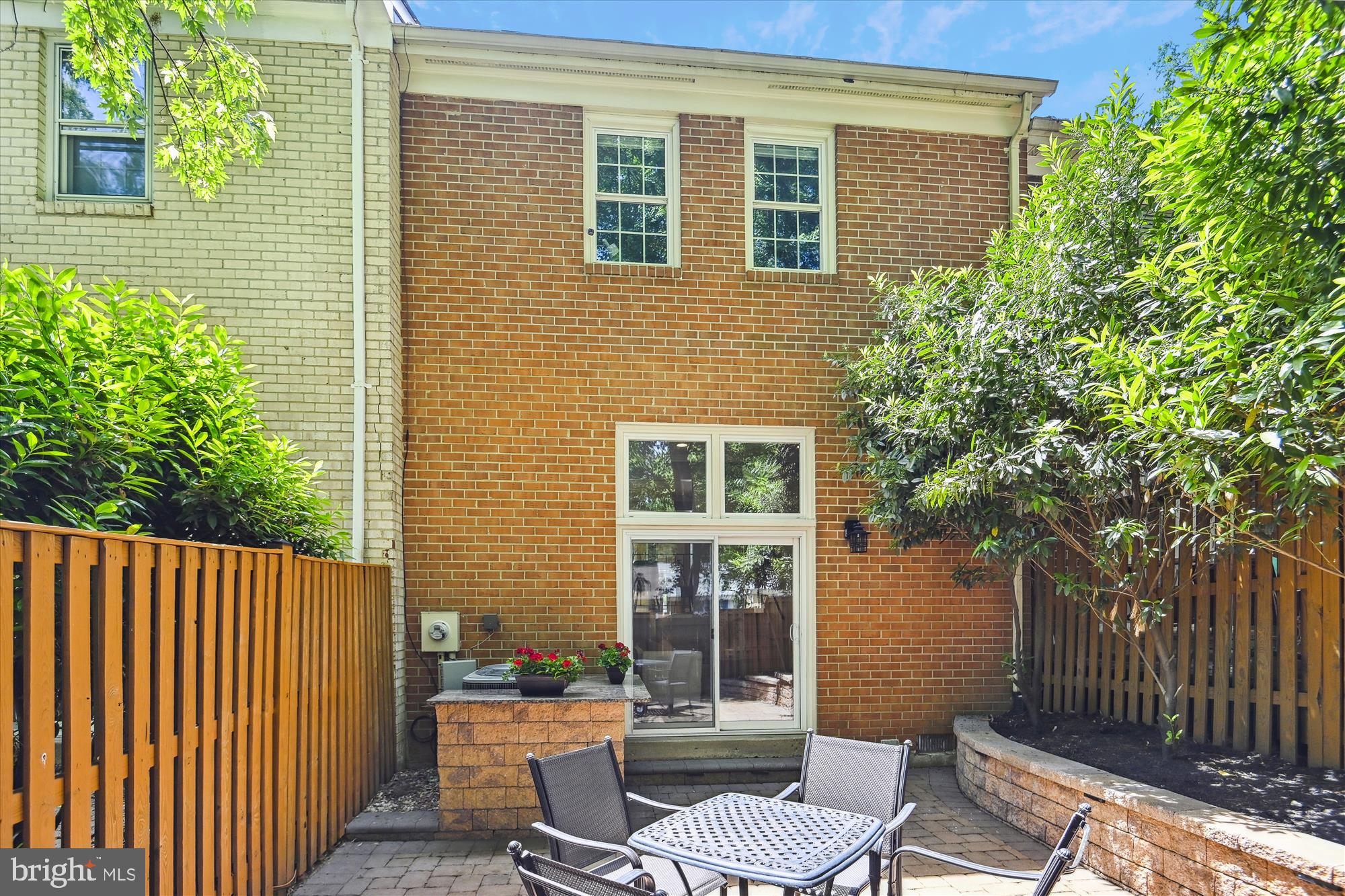 11876 Abercorn Court Reston, VA 20191 - Photo 25 of 26 Back Elevation