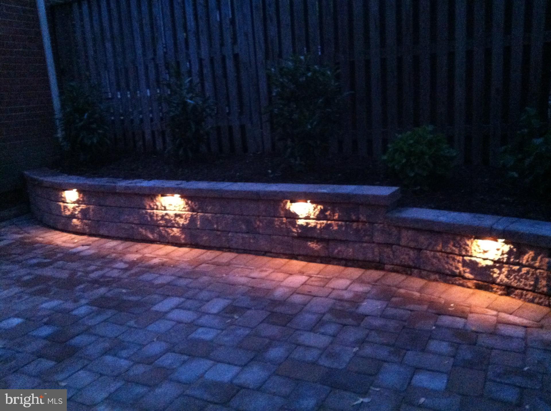 11876 Abercorn Court Reston, VA 20191 - Photo 26 of 26 Landscape Lighting