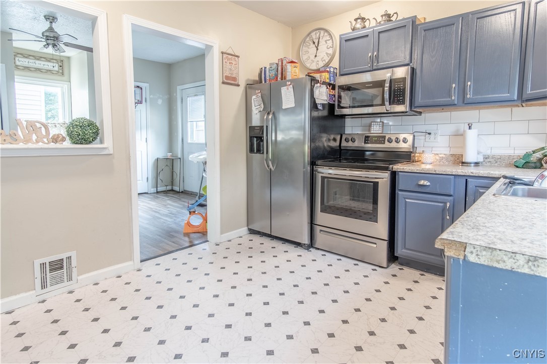 218 South Rutland Street Watertown, NY 13601 - Photo 8 of 18