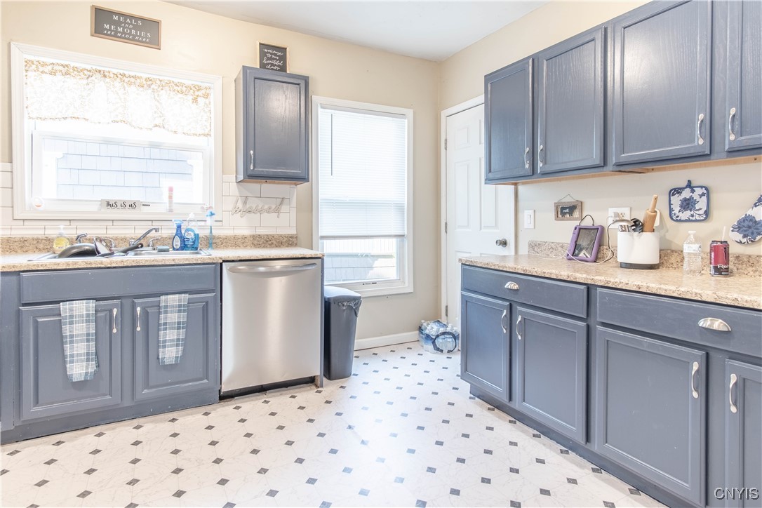 218 South Rutland Street Watertown, NY 13601 - Photo 9 of 18