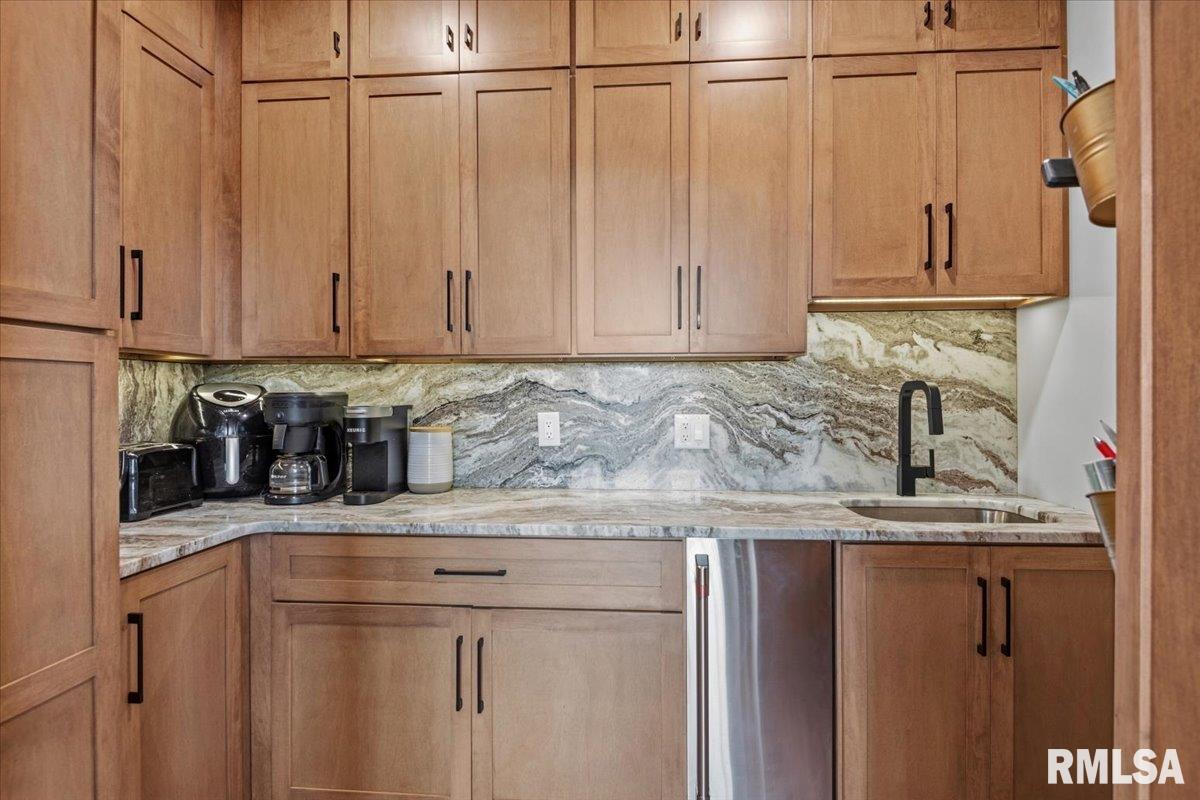 1070 Nine Rock Road Sherman, IL 62684 - Photo 21 of 80 Gallery Image 21
