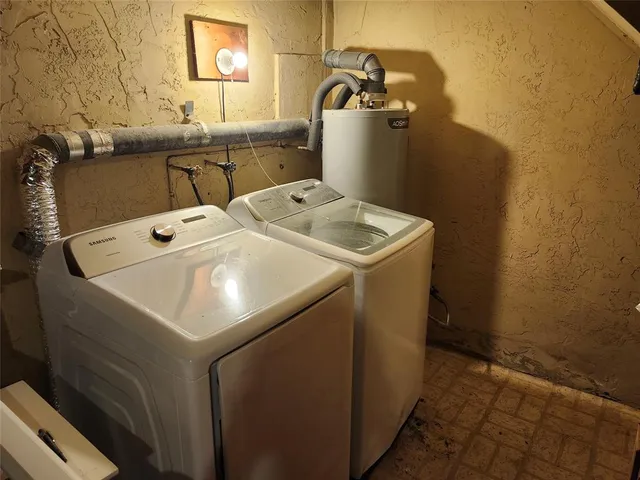 a view of street with entertaining space