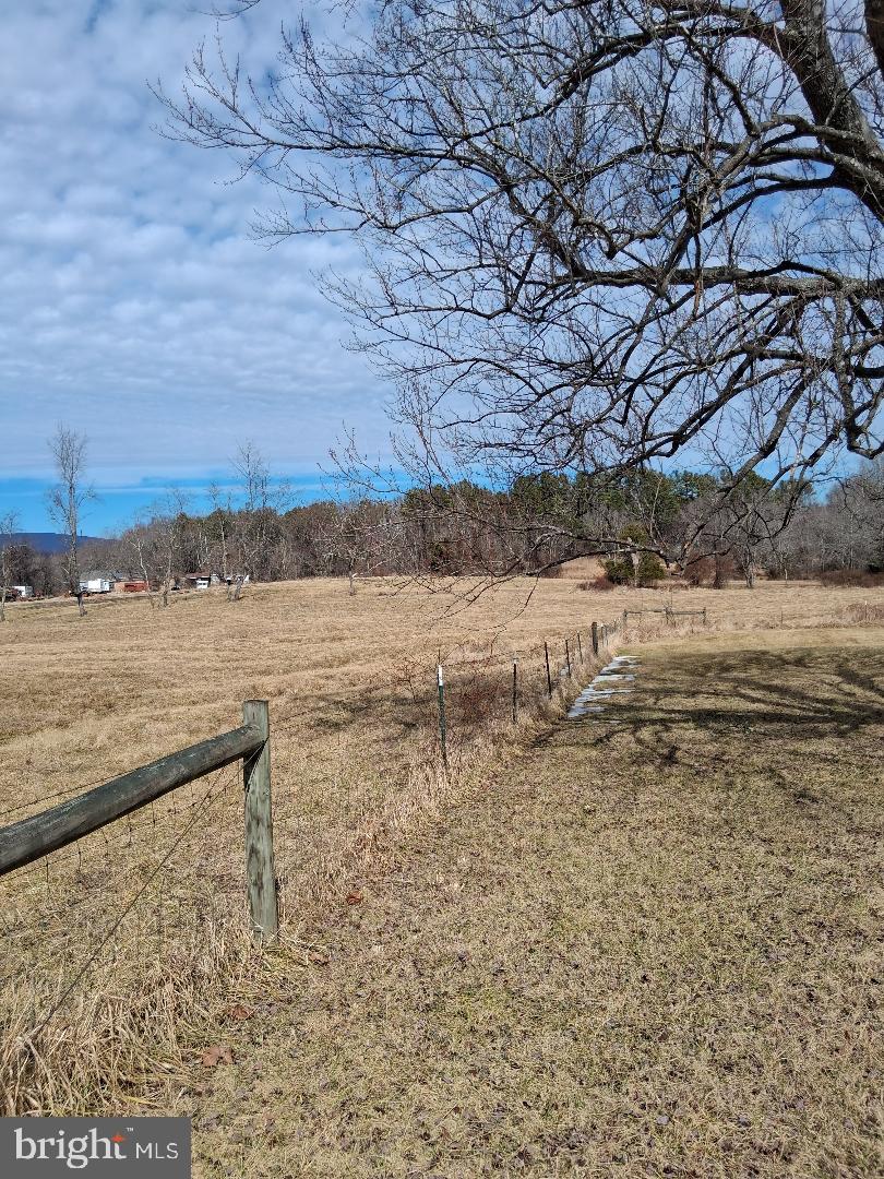 369 Rock Mills Road, Unit A Washington, VA 22747 - Photo 11 of 13 Left Rear