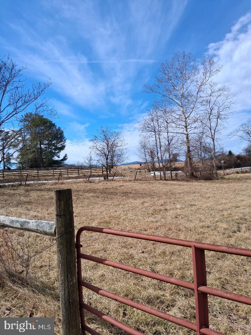 369 Rock Mills Road, Unit A Washington, VA 22747 - Photo 9 of 13