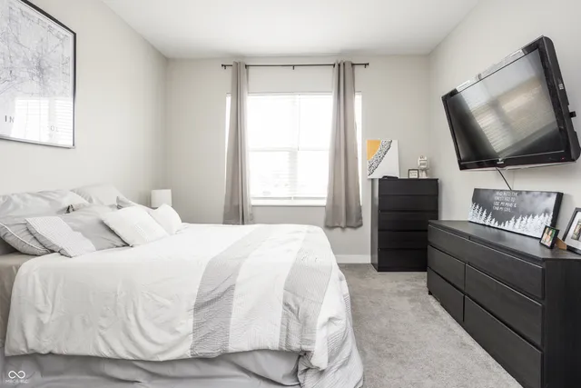 $425,000 | 6962 Gem Crk Lane, Whitestown, IN 46075