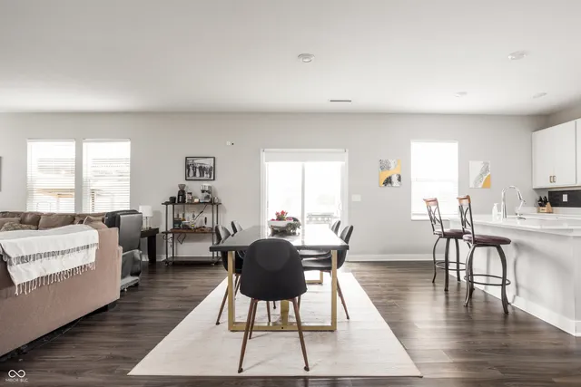 $425,000 | 6962 Gem Crk Lane, Whitestown, IN 46075