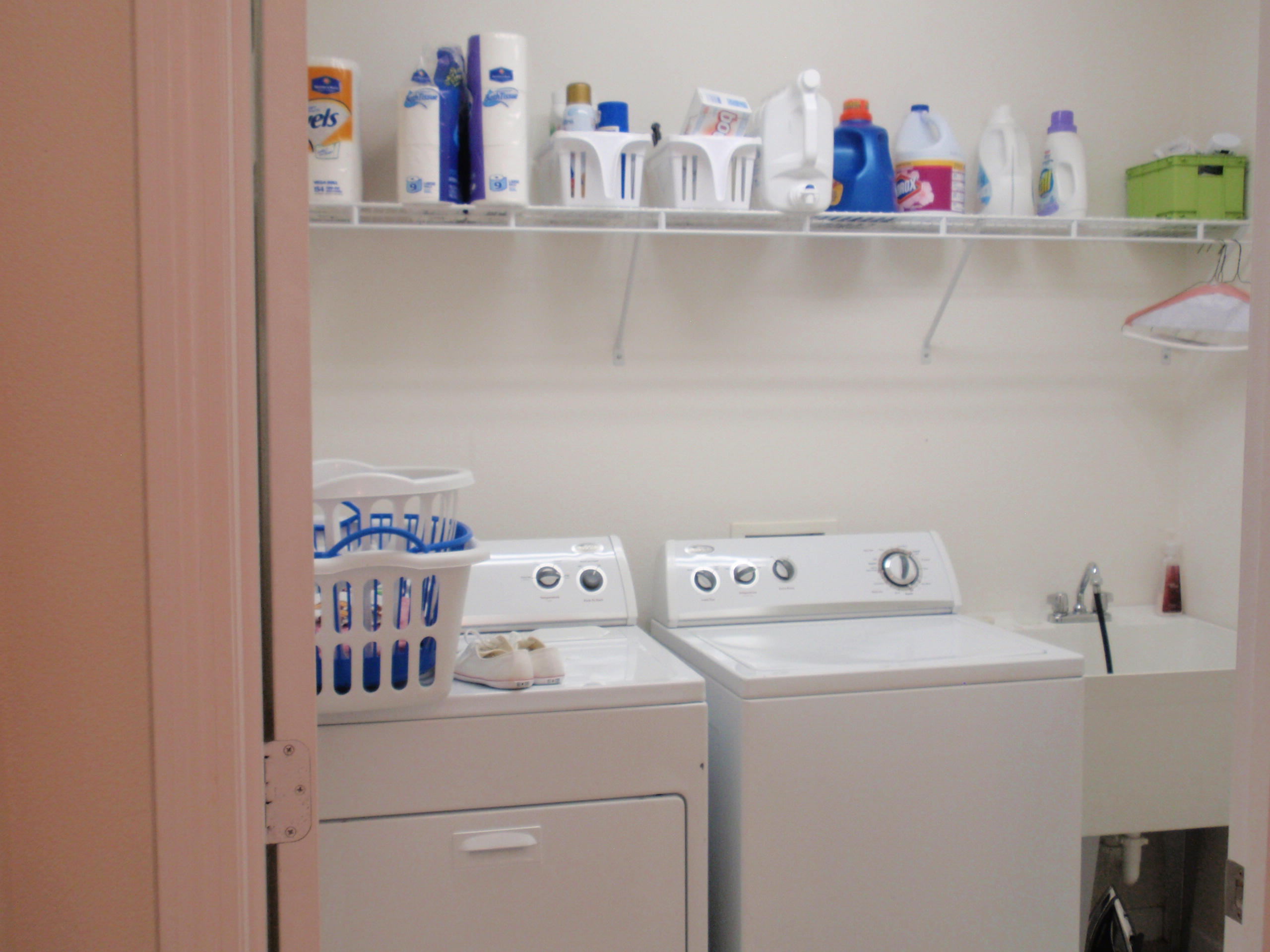 4214 Pea Ridge Road Maryville, TN 37804 - Photo 13 of 35 LAUNDRY ROOM