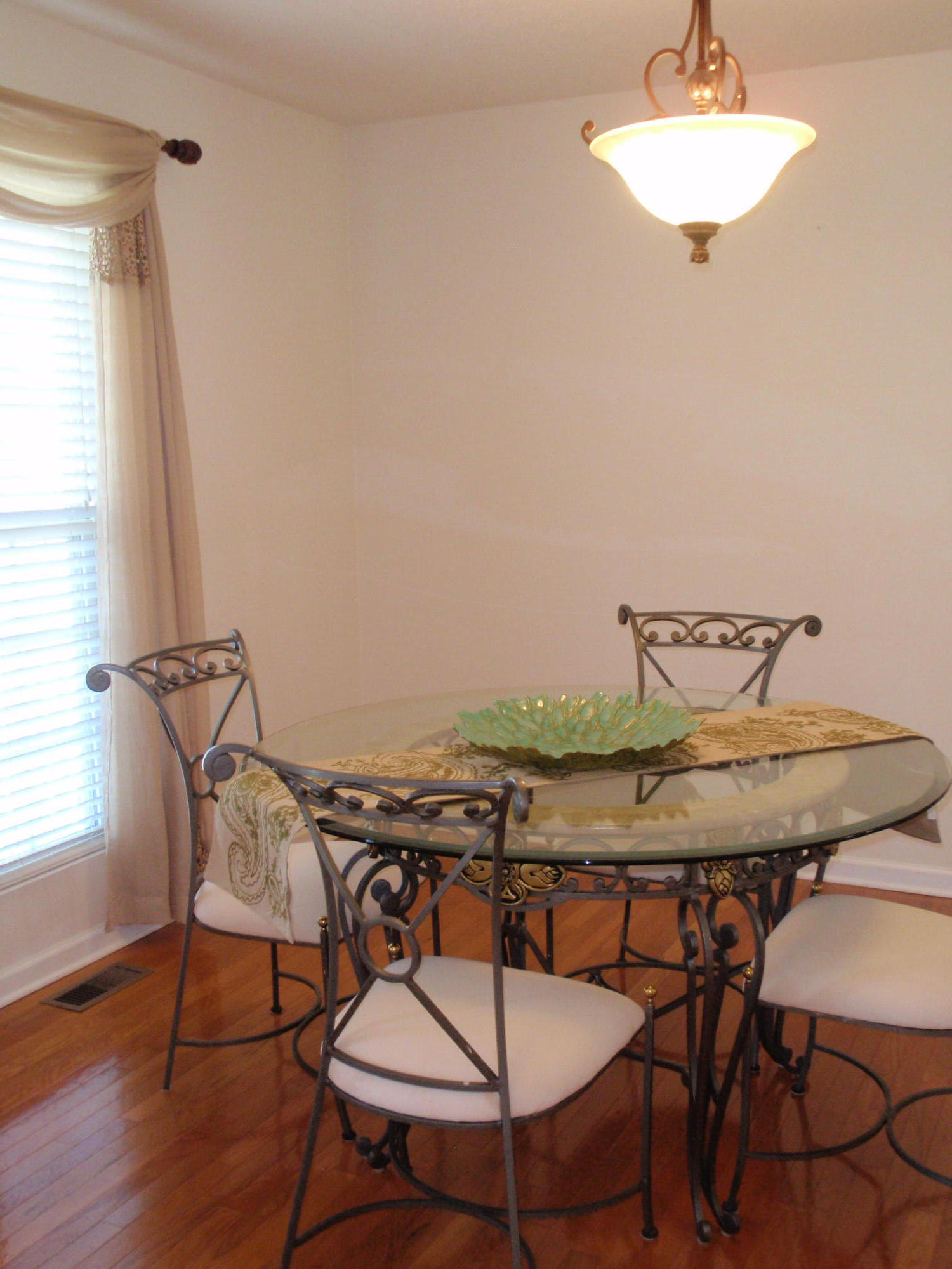 4214 Pea Ridge Road Maryville, TN 37804 - Photo 5 of 35 P4010698