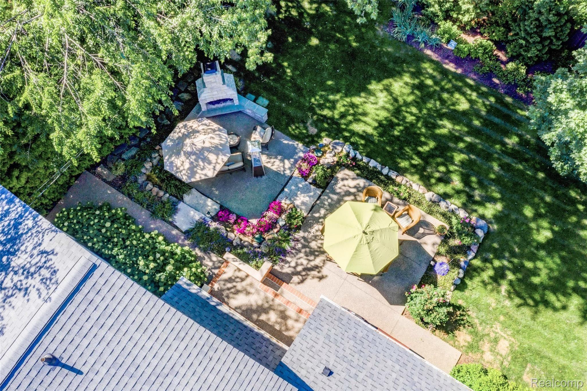 1051 Rivenoak Street Birmingham, MI 48009 - Photo 37 of 37 1051 Rivenoak_34.jpg