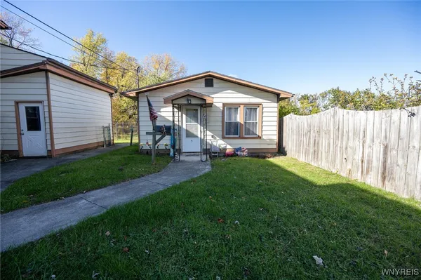 $365,000 | 93 Martin Avenue, Hamburg, NY 14219