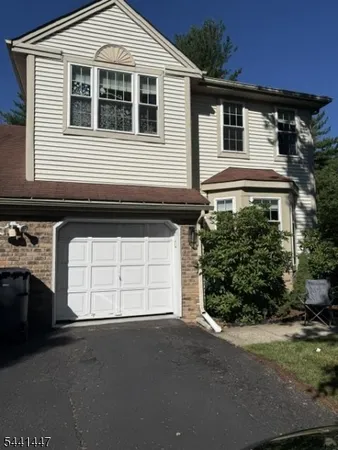 $650,000 | 13 Mohawk Trail, Somerville, NJ 08876