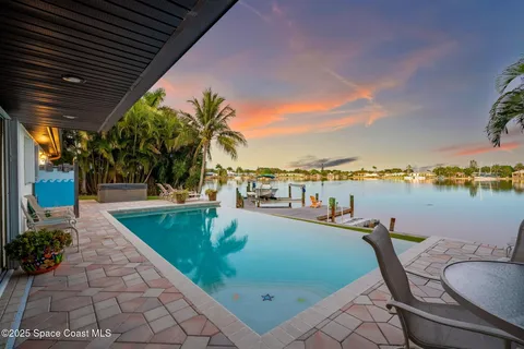 $1,400,000 | 337 South Point Court, Satellite Beach, FL 32937