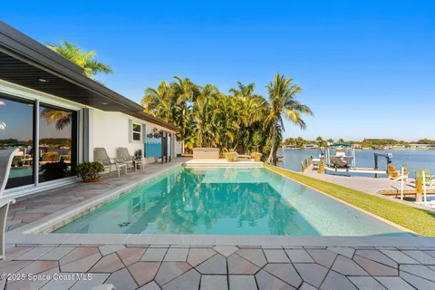 $1,400,000 | 337 South Point Court, Satellite Beach, FL 32937