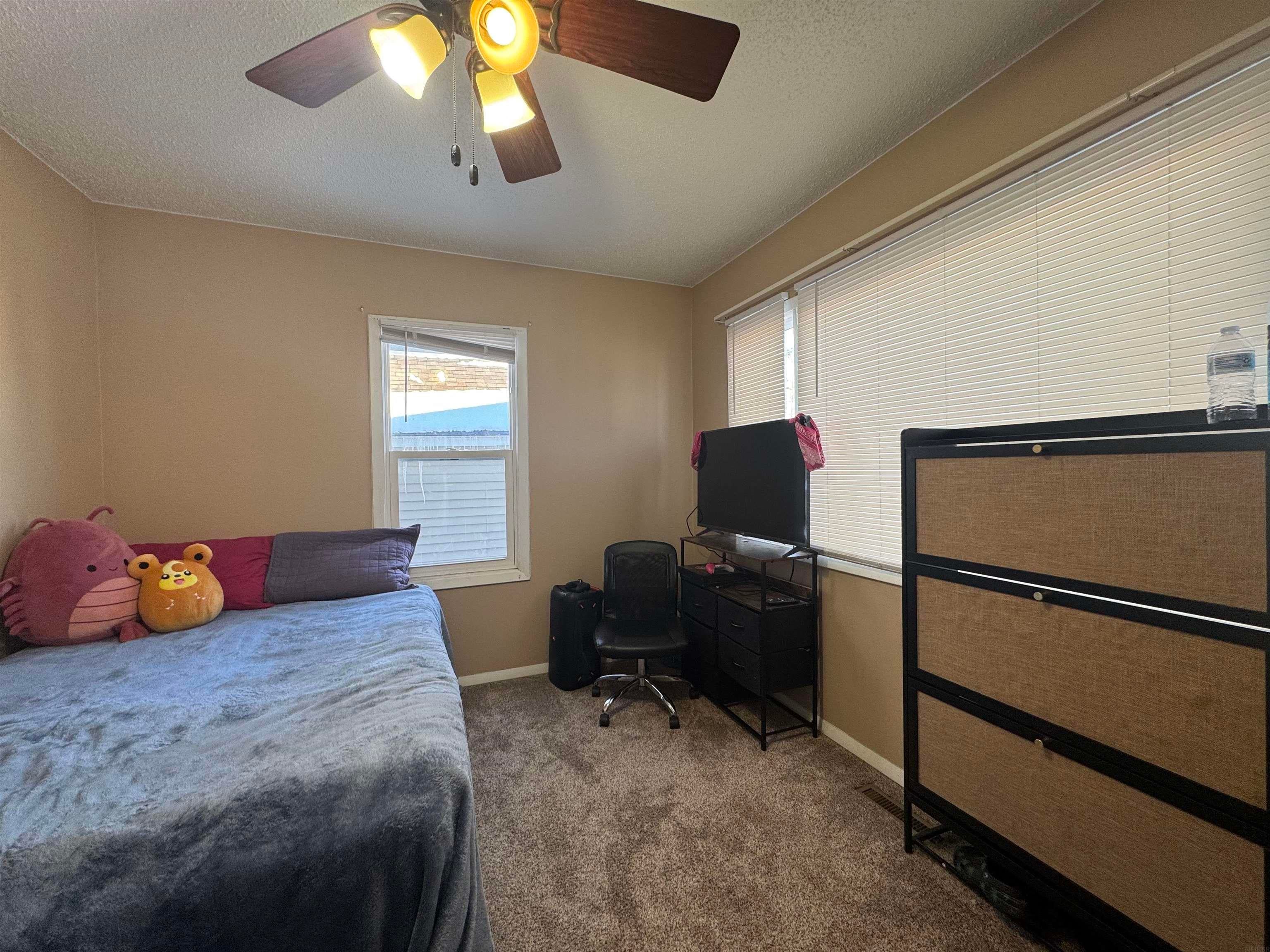 601 Gilbert Street Waterloo, IA 50707 - Photo 6 of 7 Gallery Image 6