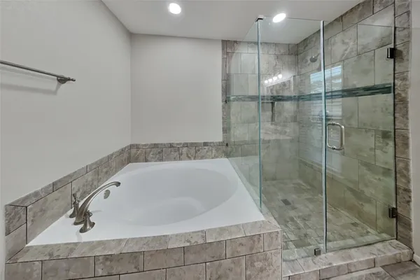 $2,450 | 16811 Country Bridge Road, Houston, TX 77095