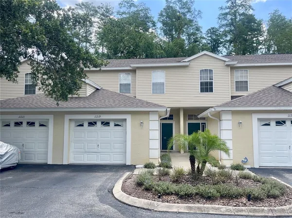 $2,400 | 11219 Cedar Hollow Lane, Tampa, FL 33618